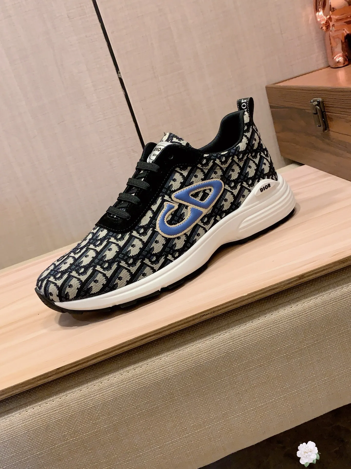 Men's Men's Shoes💰442💰💰🎩🎩[Lightning][Lightning] "Dior DIOR*" The latest and most popular casual shoes, top brand [seduce] luxury ~ purchasing agency, top ~ quality. [Strong] The upper is made of imported breathable cowhide with material ➕ breathable sheepskin feet (•) and fine workmanship. The original stylish and stylish soft rubber wear-resistant and non-slip outsole is light and comfortable on the feet. The real thing looks better when photographed in person. 0121: code: 38-44, 5️⃣ colors selected